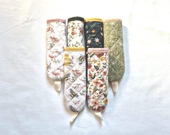 Floral Quilted Pan Handle Cover - Cotton Skillet Sleeve