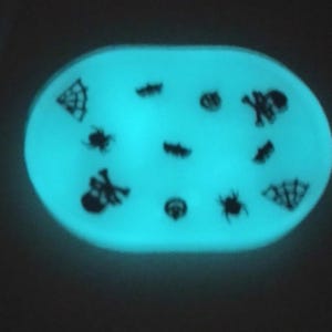 Glow In The Dark Halloween Resin Tray Bats Skull & Crossbones Pumpkin Jewelry Trinket Dish Spooky