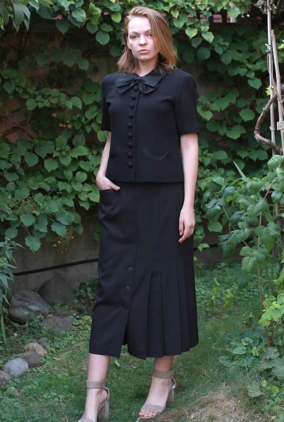 Vintage Hanae Mori black short sleeve button bow … - image 1