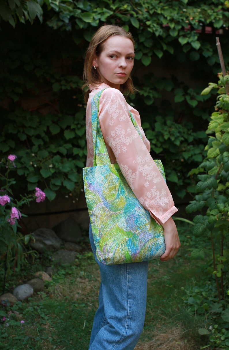 Vintage upcycled fabric mod print pastel casual reusable shoulder bag image 4