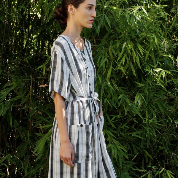 Vintage 90s rayon black and white stripe plaid dress with large side pockets and tie waist midi length