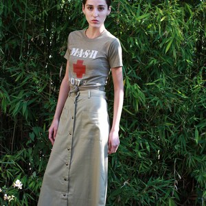 Vintage 70s khaki Mash T-Shirt image 7