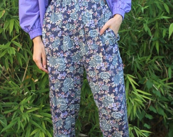 Vintage 90s women's floral print rayon high waisted tapered legs pockets pants