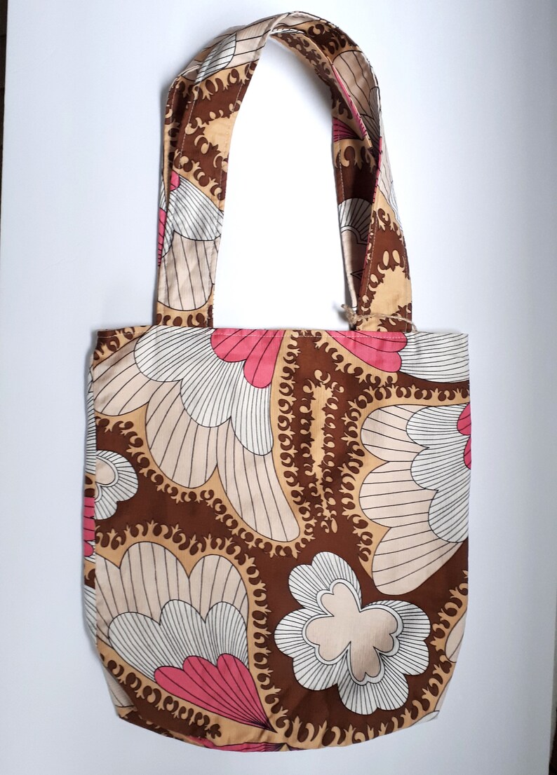 Vintage upcycled fabric mod print lined shoulder bag