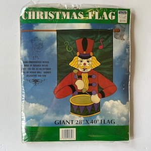 NOS Vintage 1996 Fyra Stjärniga Jultrummis Nötknäpparen Jätteflagga 28”x40” SÄLLSYNT Broderad Nylon