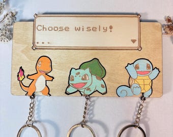 Portachiavi in legno Pokemon - Targa in legno fatta a mano - Scegli qualsiasi Pokemon - Portachiavi per videogiochi - Regalo geek - Charmander, Bulbasaur e Squirtle