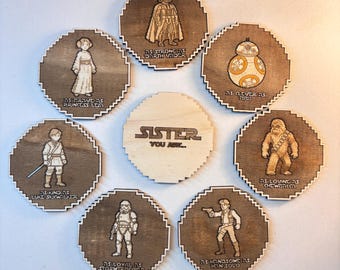 Anpassade Star Wars-presentunderlägg i trä - Personliga dryckesunderlägg - Handmålade nördunderlägg - Julklapp - Välj valfri karaktär