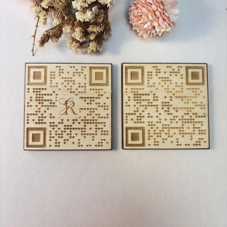 Wooden QR Code Tag – Custom QR Code Sign With Heart Pattern - Ceremony ...