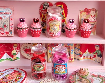 1:6 Scale Miniature - VALENTINE'S DAY CANDY in Glass Jar - Vintage Label - Blythe Momoko Licca Fashion Royalty Byers Choice