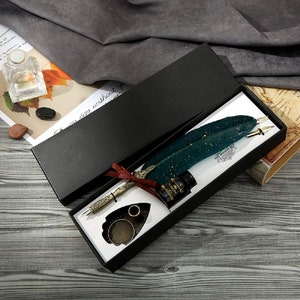 Steampunk Vintage Carving Feather Pen Set Glittering Quill Pen Set Calligraphy Writing Dip Pen with Ink 2 Replacement Nibs Pen Stand Base