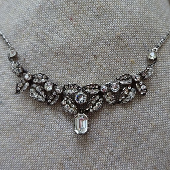 STUNNING Victorian Paste Necklace