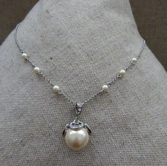 Vintage Pearl and Rhinestone Necklace and Bracele… - image 9