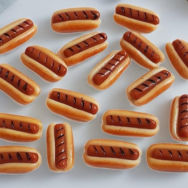 Dollhouse Miniature Set Of 5 Grilled Hotdogs
