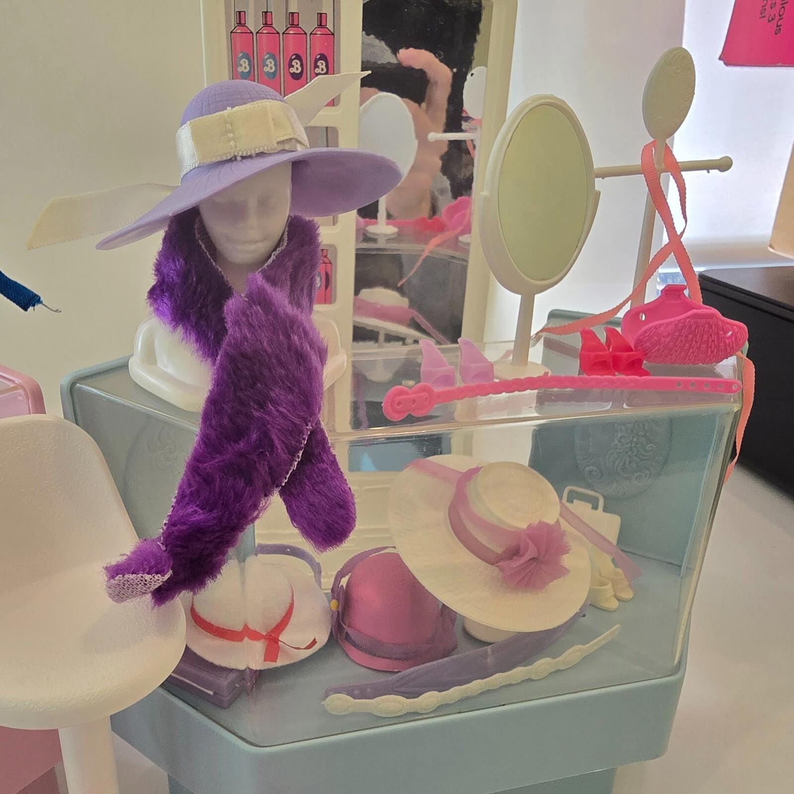 BARBIE 1982, Barbie Dream Store Fashion Department Fabriqué à Taiwan NRFB** EUR 1.521,50 - FR