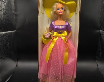 Spring Blossom Barbie 1995 Avon Exclusive Special Edition NIB Mattel #12735