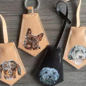Handbemalter Haustier Taschenanhänger Personalisiertes Hundegeschenk Handgefertigtes Haustier Porträt Hundeportrait Hundeschmuck Schlüsselanhänger Autospiegel Hängende Verzierung