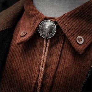 Retro Style Western bolo tie, suitable for Western Cowboy Match or Western Lovers. Vintage Coin Leather Rope Bolo Tie as a gift for him