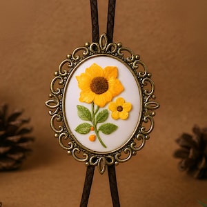Embroidered Sunflower Bolo Tie – Handmade Floral Crochet Bolo Tie Pendant | Western Cowboy Accessory or T-Shirt Charm | Gift for Her or Mom