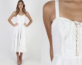 White Gunne Sax Dress With Corset Sweeteheart Neckline Wedding Dress With Pockets Vintage 70s Ivory Lace Tiered Prairie Bridal Maxi