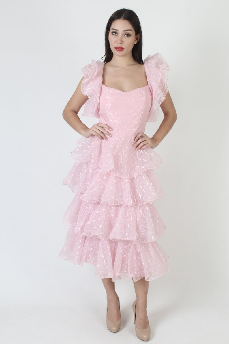 Cotton Candy Pink geschichtetes Abschlussballkleid, Vintage Avantgarde Abendkleid, 70er Jahre Schule Tanz Outfit Bild 2