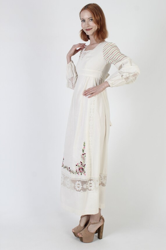 Romantic Long Bohemian Wedding Dress / 70s Countr… - image 3