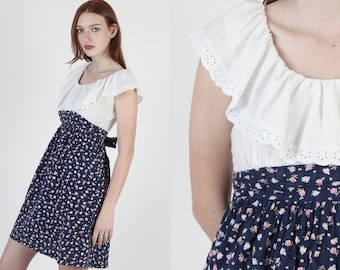 70er Jahre Navy Calico Floral Kleid Öse Spitze Seersucker Prairie Festival Mini Kleid