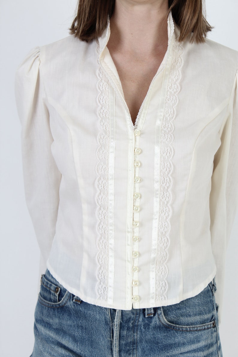 70s Womens Gunne Sax Blouse Scallop Lace Button Up Top 1970s Bohemian Wedding Tunic Ivory Floral Sheer Lace Renaissance Farm Top
