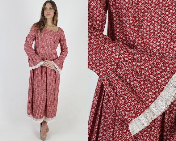 Burgundy Cotton Calico Floral Dress / Frontier Cou
