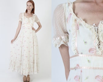 70s Darling Prairie Dress / Ivory Floral Lace Country Style Outfit / Vintage Sheer Sleeve Wedding Gown / Lace Up Corset Bodice Maxi