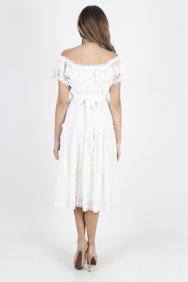 Vintage Gunne Sax Dress White Boho Wedding Dress Bridesmaids Dress Off Shoulder Prairie Dress 70s Floral Ruffle Lace Womens Mini Midi Dress