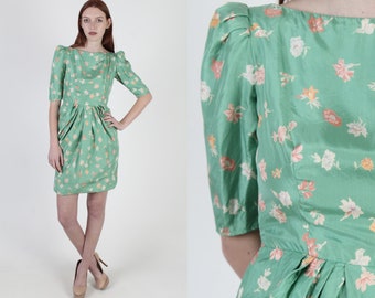 Vintage 60s Green Silk Delicate Floral Dress