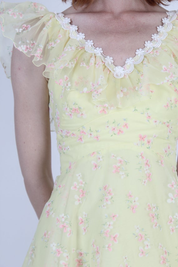 60s Mod Bridal Party Mini Dress All Over Daisy Fl… - image 7