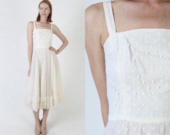 Simple Off White Polka Swiss Dot Dress / Vintage 70s Romantic Country Cottagecore Dress / Pretty Full Skirt Midi Frock