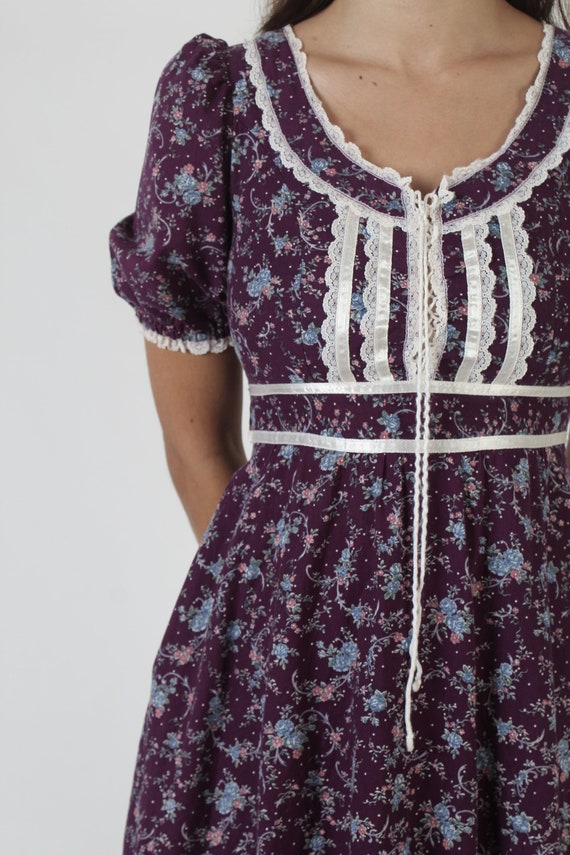 Purple Calico Gunne Sax Pockets Dress / 70s Count… - image 8