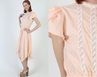 Swiss Dot Printed Peach Hanky Dress / Hi Lo Asym Hem Old Fashion Frock, Vintage 70s Sheer Tulip Sleeves, Light Weight Country Outfit