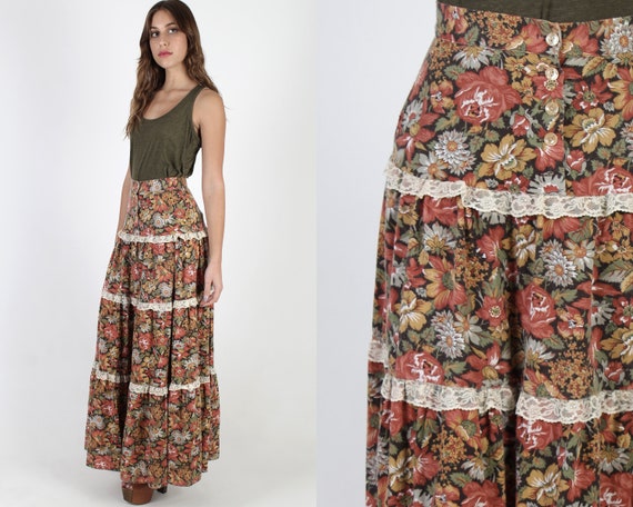Full Length Calico Floral Maxi Skirt / Tiered Bohe