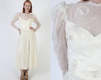 70s Victorian Wedding Dress Elegant Ivory Floral Embroidered Lace Long Scallop Bridal Maxi Gown
