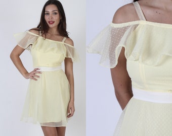 70s Yellow Swiss Dot Dress, Vintage Romantic Boho Wedding Bridesmaids Outfit, Monochrome Off The Shoulder Mini Sundress
