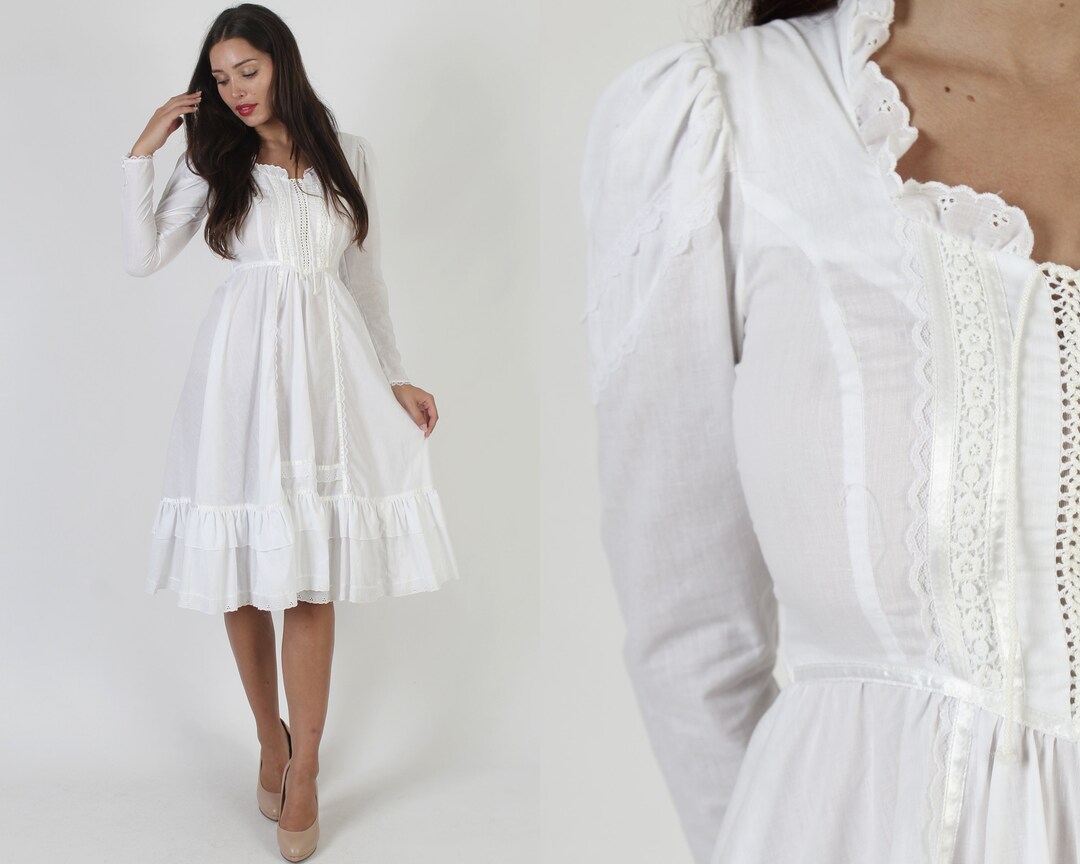 White Gunne Sax Dress With Corset Tie Bodice / Vintage 1970s - Etsy