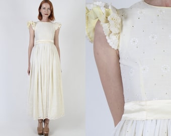 Yellow Eyelet Dress, Solid Color Maxi, Long Tiered Skirt / Vintage 70s Wedding Gown