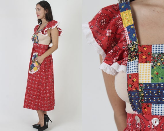 Patchwork Pinafore Kitchen Dress / Vintage 70s Country Wrap Patchwork Pinafore Kitchen Dress / Vintage 70s Country Wrap