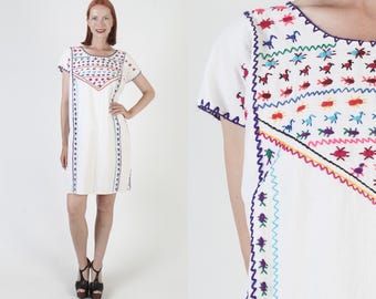 Embroidered Animals Caftan, Cotton Mexican Cover Up, White Beachwear Sundress