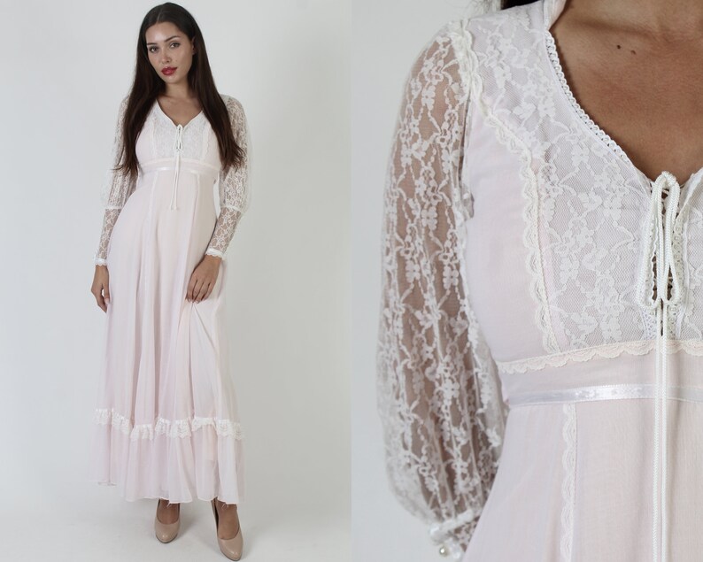 Barbiecore Gunne Sax Maxi Dress / Vintage 70s White Lace Up Corset / Prairie Boho Wedding Renaissance Gown Size 5 image 1