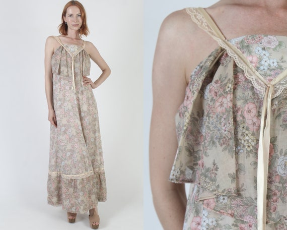 Romantic Long Bohemian Wedding Dress / 70s Countr… - image 1