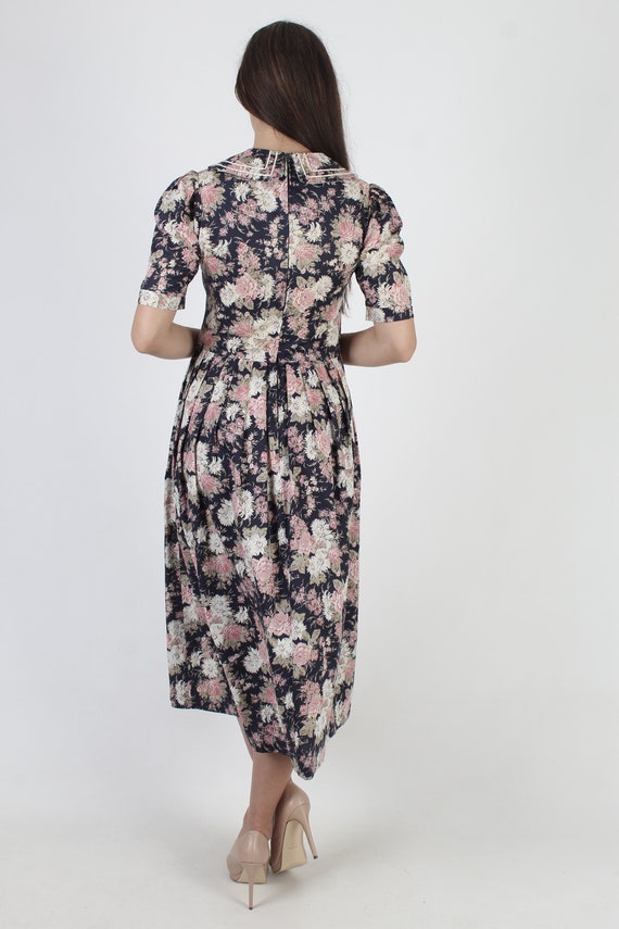 Laura Ashley Bold Floral Dress / Sailor Style Collar … Gem