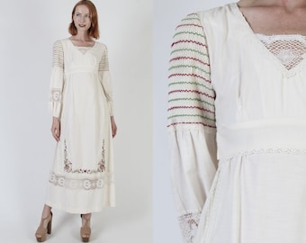 Romantic Long Bohemian Wedding Dress / 70s Country Prairie Smocked Sleeves / Vintage Embroidered Festival Maxi Gown