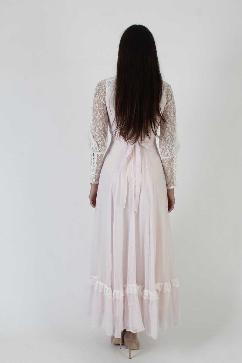 Barbiecore Gunne Sax Maxi Dress / Vintage 70s White Lace Up Corset / Prairie Boho Wedding Renaissance Gown Size 5 image 6