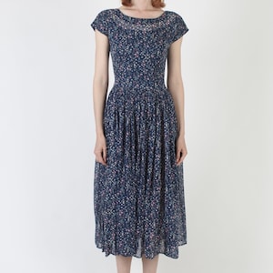 L'Aiglon 50s Simple Floral Print Sundress, Vintage Circle Skirt Summer Designer Dress, Romantic Bouquet Flower Material image 5