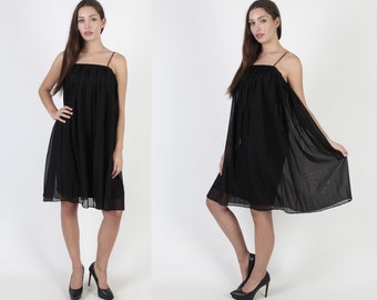 60s Simple Black Evening Dress Monochrome LBD Pleated Cocktail Party Mini