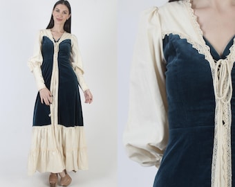 Sapphire Blue Corset Dress, Medieval Renaissance Fair, Zipper Sleeves, Cottagecore Wedding Gown